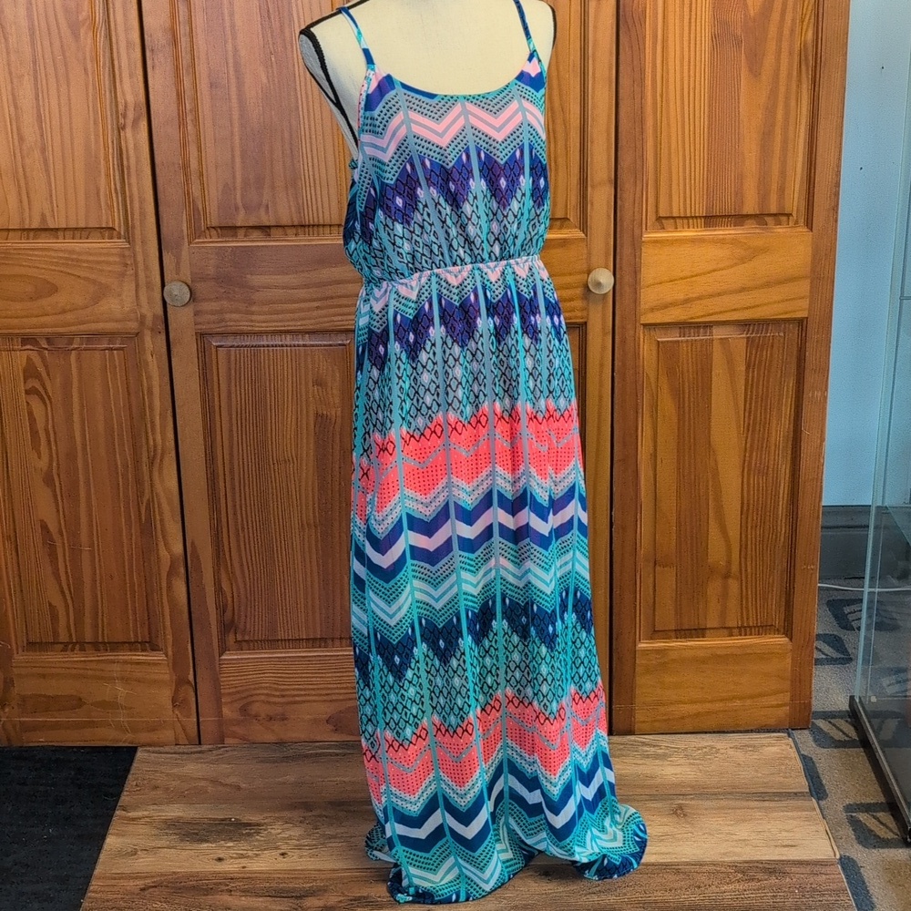 No Boundaries Geometric Maxi Dress L